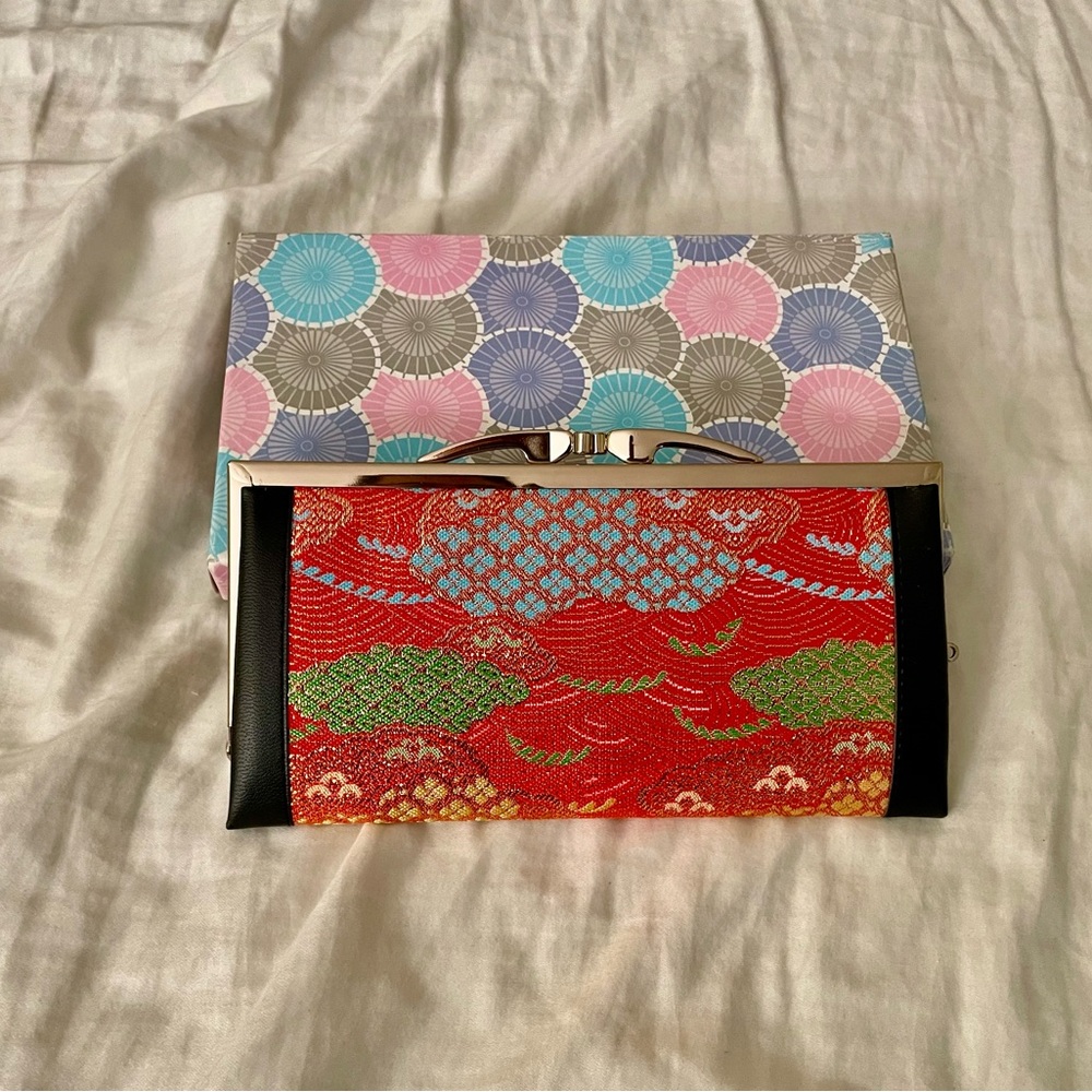 NWOT Japanese women’s Handmade Clutch Wallet